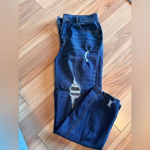 Amazon distressed jeans. Size M. Fits like a size 8/10.